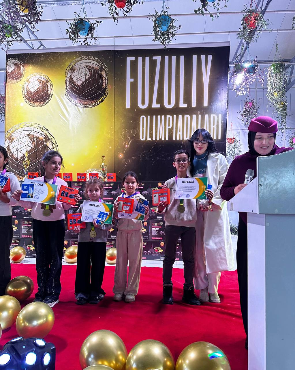 Aurora gold pendant necklace